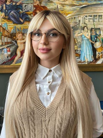 Проститутка Хана